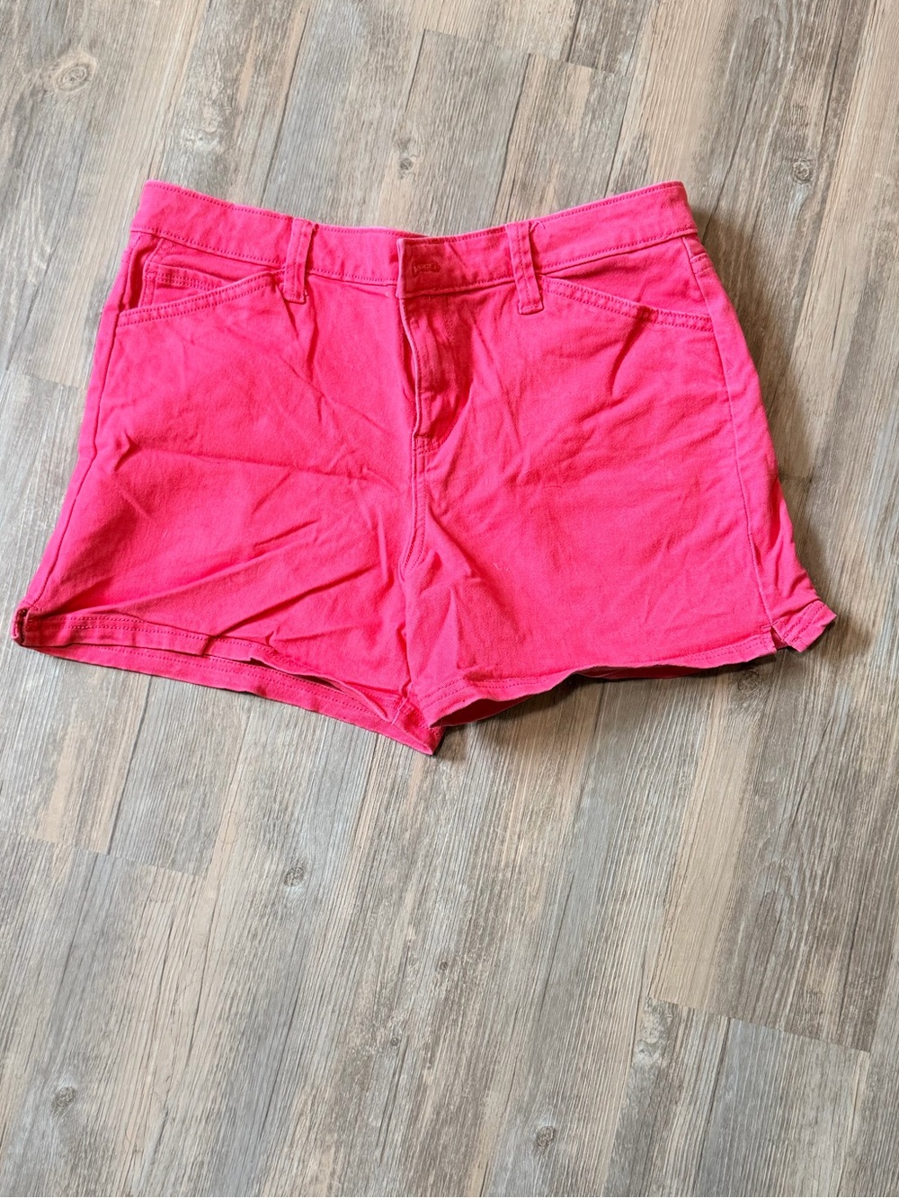 Calvin Klein Jeans Pink Shorts in Size 29